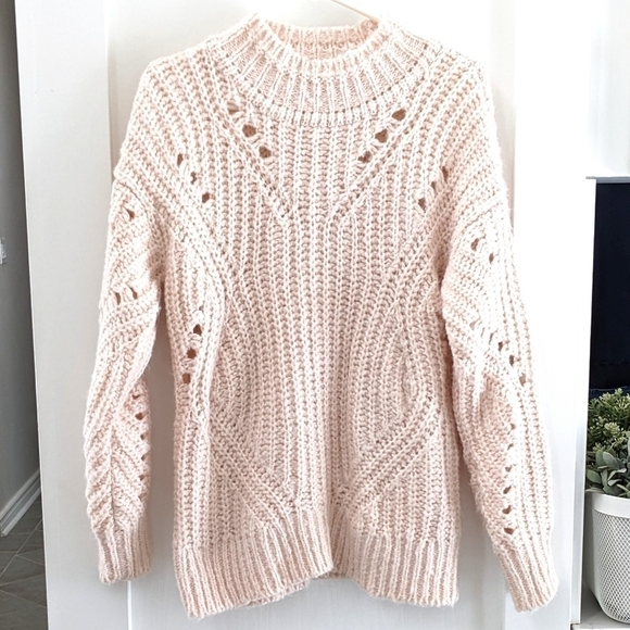 LOFT Sweaters - LOFT Soft Pink Alpaca Blend Sweater Size Small